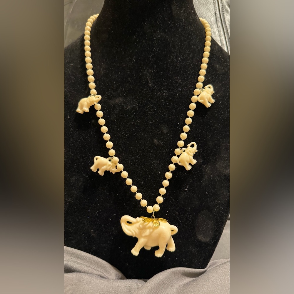 Vintage Carved Lucky Elephant Bead Necklace Cream Gold Accents  Jewelry